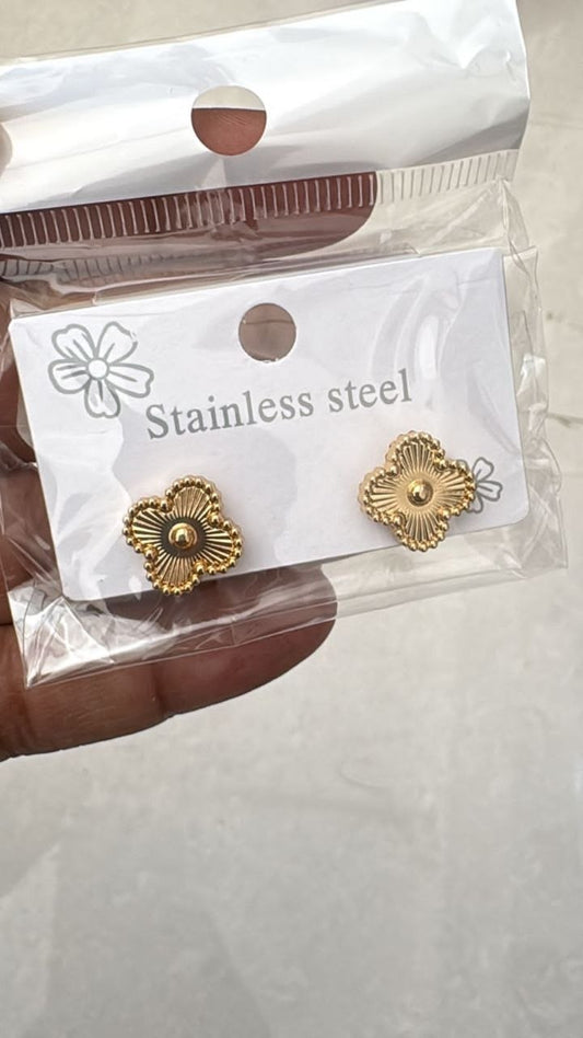 Anti Tarnish Clover Stud Earrings – Gold Stainless Steel Design